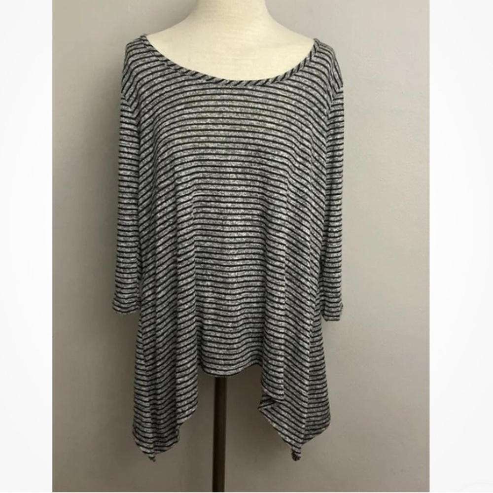 9-20 C’est La Vie Top Top Shirt Stripe Black 1x NWT